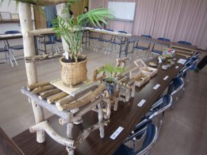 呑舟さんの手造り 飾り棚