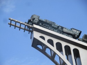 駅前モニュメント