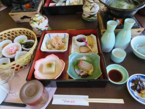 菖蒲亭でのご馳走