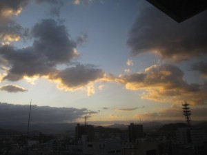 朝焼け、こっち