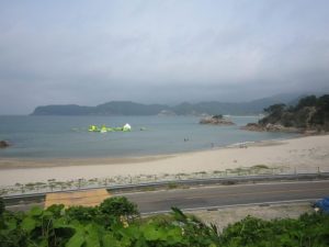 海水浴場の会場遊具