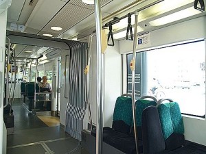 キレイな車内でした。空いていたのでパチリ。